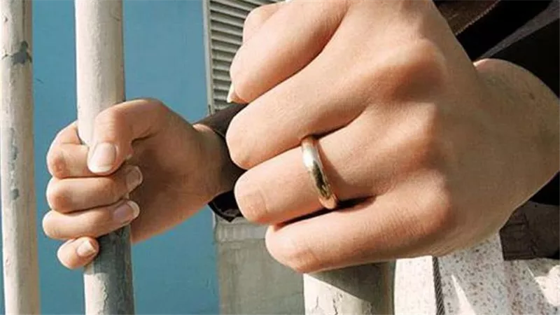 ردت السُلفة بتهشيم رأسها.. قرار جديد بشأن قاتلة صديقتها بالمطرية