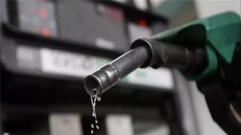 بعد زيادتها.. تعرف على أسعار البنزين الجديدة 
