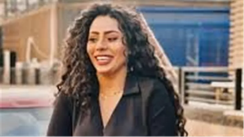 من حفلات الساحل الشرير للبورش.. القصة الكاملة لأزمة الراقصة حورية بسبب ملابسها الفاضحة