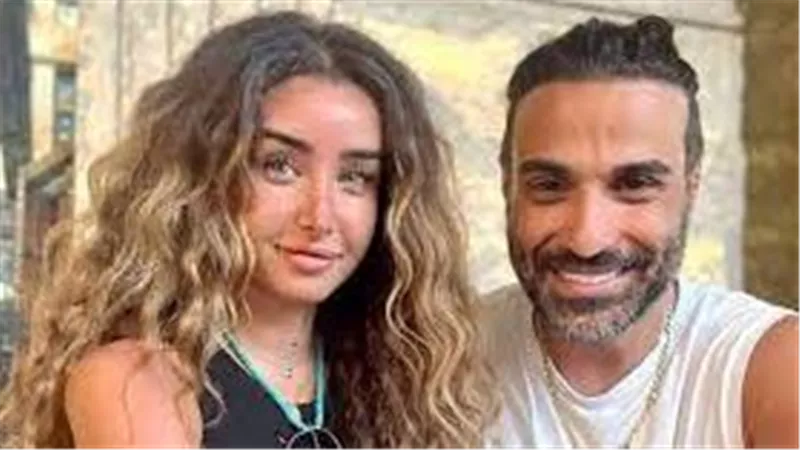 هل فيلم مستر إكس السبب؟..تفاصيل طلاق أحمد فهمي وهنا الزاهد بعد 4 سنوات | فيديو