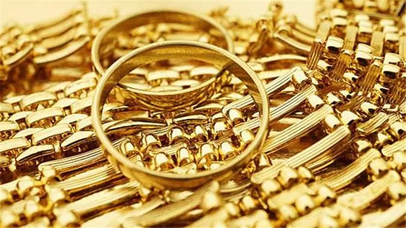 ارتفاع مرتين.. مفاجأة في سعر الذهب بمنتصف تعاملات اليوم الجمعة 3 نوفمبر 2023
