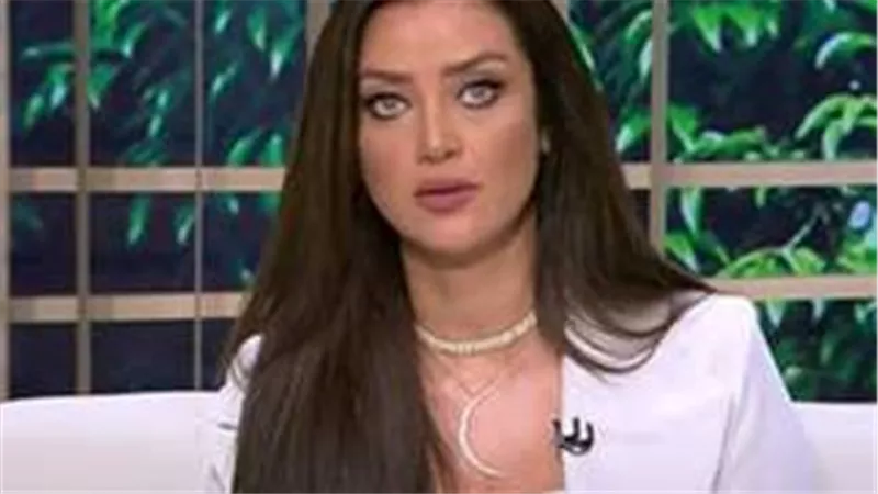 النفوس الضعيفة.. جامب سوت رضوى الشربيني يشعل السوشيال ميديا | شاهد 