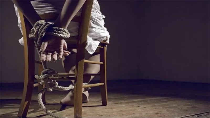  تعذيب وحروق شديدة.. تفاصيل ضبط نجارين اعتديا على عامل وطفل بالجيزة
