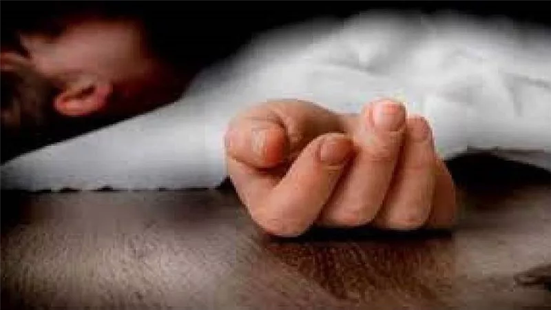 خرج بناته بره الشقة وانفرد بزوجته وحماته.. قصة مقتل ربة منزل بـ 30 طعنة في طنطا