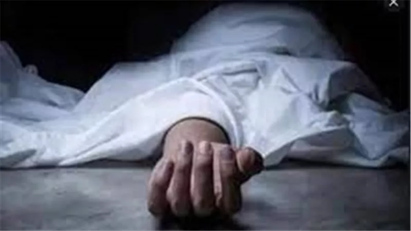  قـ تل والده بدم بارد.. جريمة بشعه تهز الخصوص 