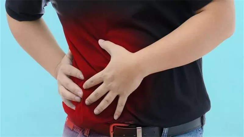 علامة على مرض الكلى المزمن.. احذر هذه التغييرات في أظافرك
