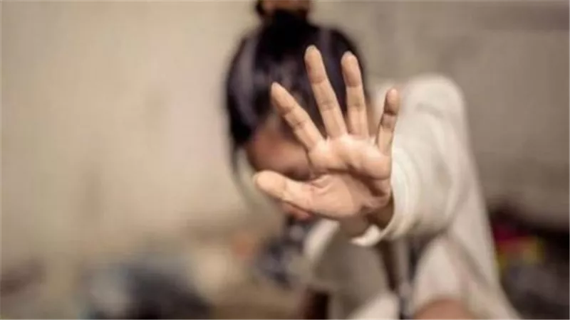 ‬جردها من ملابسها ولمس مواضع عفتها.. تفاصيل مثيرة في الحكم على المتهم بهتك عرض ابنته في المنصورة 