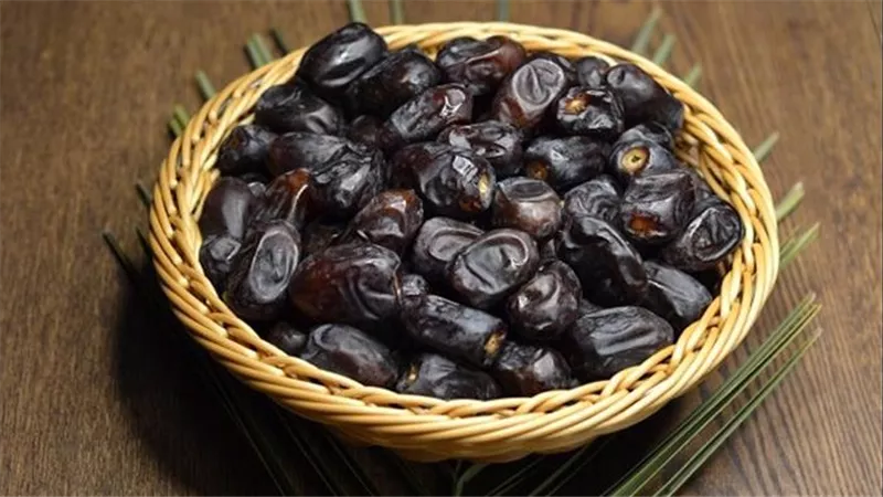 لن تتوقع..هذا ما يحدث لجسمك عند تناول 3 حبات من البلح يوميًا