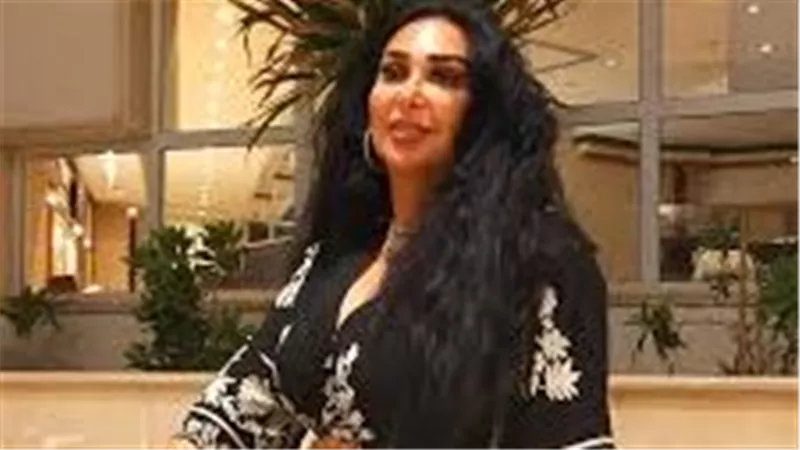 ده زنا.. تعليق قوي من شاهيناز عن المساكنة | فيديو