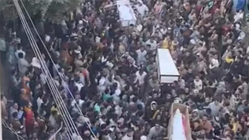  5 نعوش من قرية واحدة.. كواليس الرحلة الأخيرة لـ 5 عمال تحت عجلات تريلا