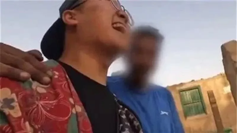 الداخلية تكشف حقيقة فيديو التحرش بسائح كوري في منطقة مقابر أثرية