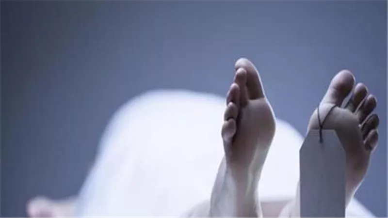 أوفر دوز.. حل لغز العثور على جثة شاب أمام مول بأكتوبر 