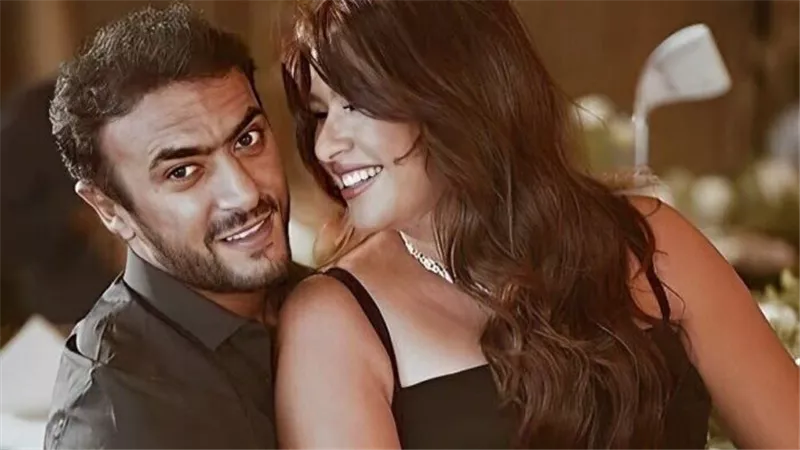 هي من طلبت الطلاق.. كواليس جديدة في انفصال أحمد العوضي وياسمين عبدالعزيز