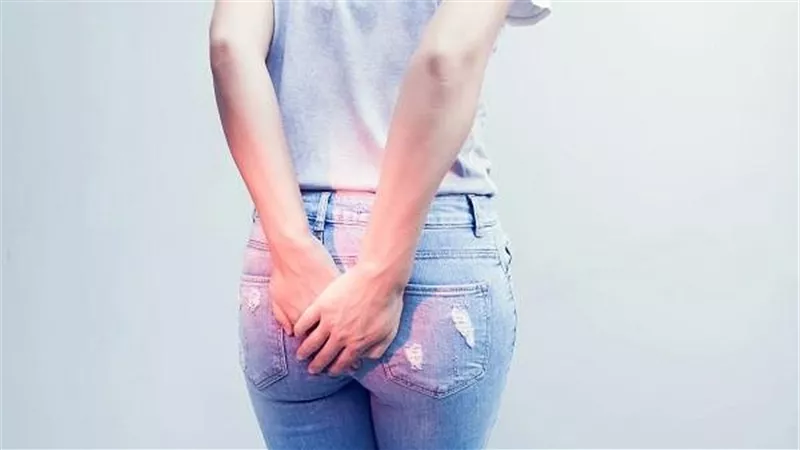 تسبب الإصابة بالبواسير.. عادة سيئة تجنبها أثناء دخولك الحمام 