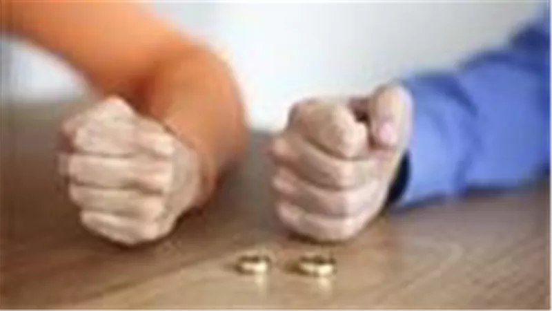 طليقها عملها مفاجأة.. عريس يطلب فسخ عقد زواجه بعد 30 يوم