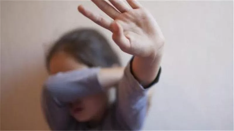 صغيرة على القتل.. ملاك المطرية لم تتحمل تعذيب أمها وزوجها