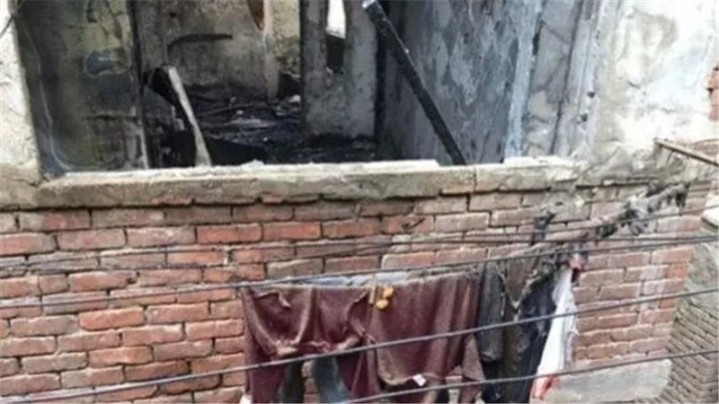 الأطفال ماتوا والأب نط من الرابع.. ما سبب حريق عقار شبرا الخيمة؟