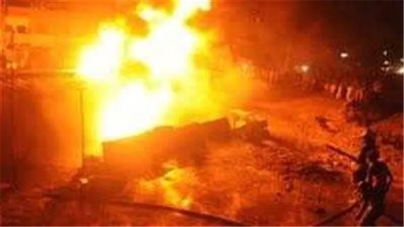 أمهم قفلت عليهم وراحت السوق.. مأساة وفاة طفلين بحريق في عين شمس