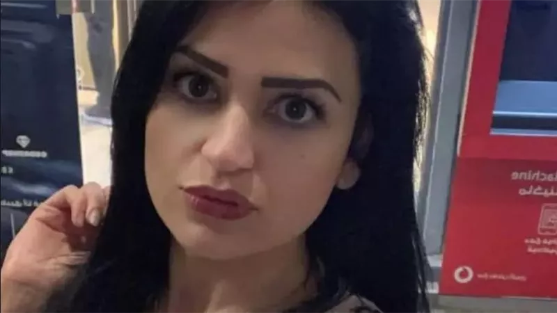 صور علاقتنا وعايز ينشرها على مواقع إباحية.. جيهان العراقية تكشف تفاصيل مثيرة عن أزمتها مع زوجها
