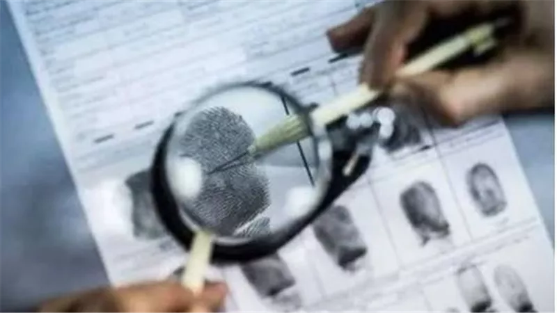 أوهم المواطنين بقدرته على إنهاء مصالحهم.. تفاصيل سقوط ابن القنصل بالجيزة