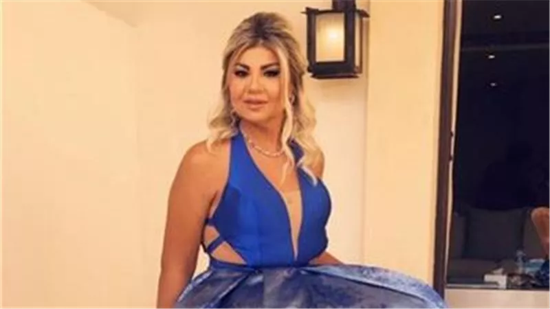 لن تتوقع سعره.. بوسي شلبي بجمبسوت مثير للجدل في عقد قران عمر عبدالعزيز | شاهد