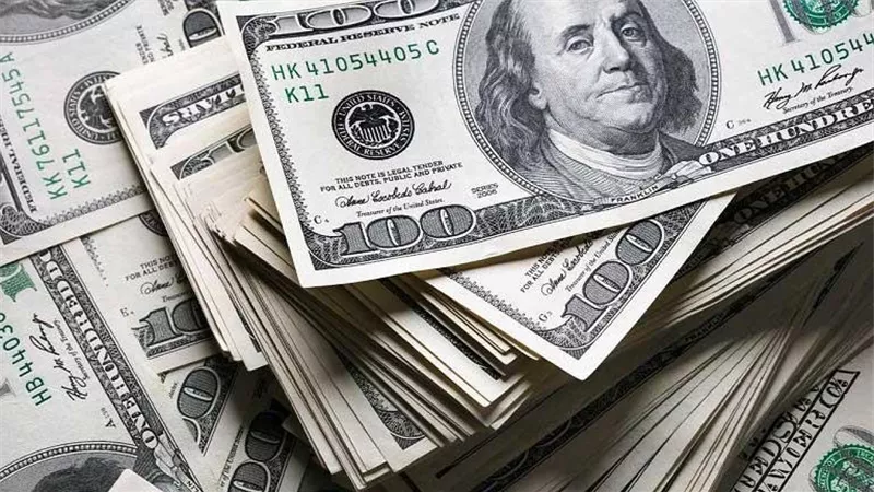 تقلبات دراماتيكية.. كيف تحرك سعر الدولار في السوق الموازية خلال أسبوع؟