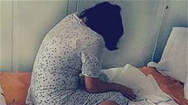 مكالمات جنسية ورسائل خادشة.. خيانة زوجية تنتهي بمقتل العشيق بطلقة في الرأس