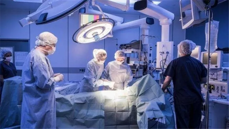  اختناق حتى الموت.. كيف تسبب إهمال طبيب نسا في وفاة رضيع؟