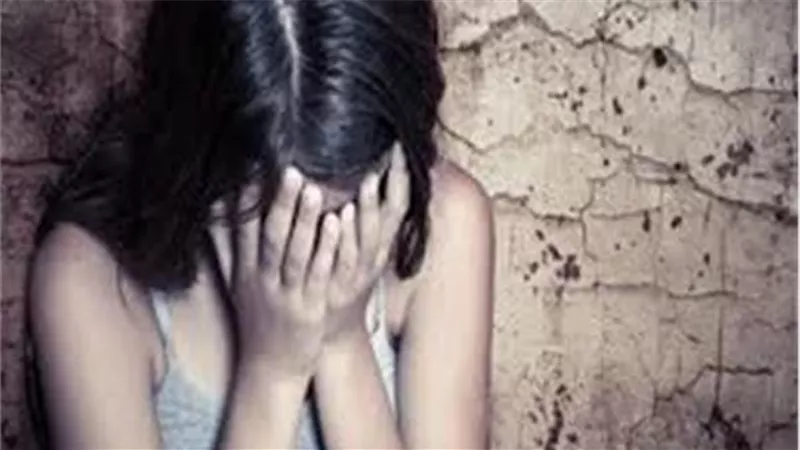 زوج أمها السبب.. تفاصيل مأساوية في التعدي على لؤلؤ طفلة الطالبية