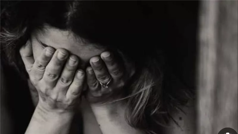 ما فعله كان صادما.. عاطل يهتك عرض طفلة ويصورها في الإسكندرية