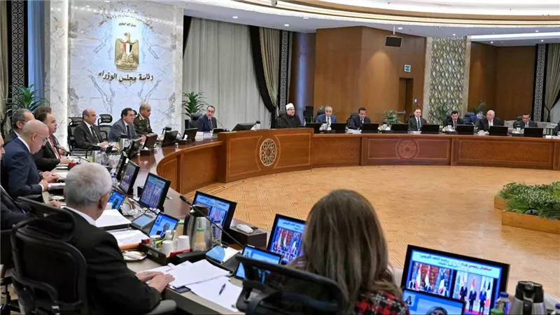 شقة ووظيفة.. إمتيازات إنجاب طفل واحد بقانون مواجهة الزيادة السكانية