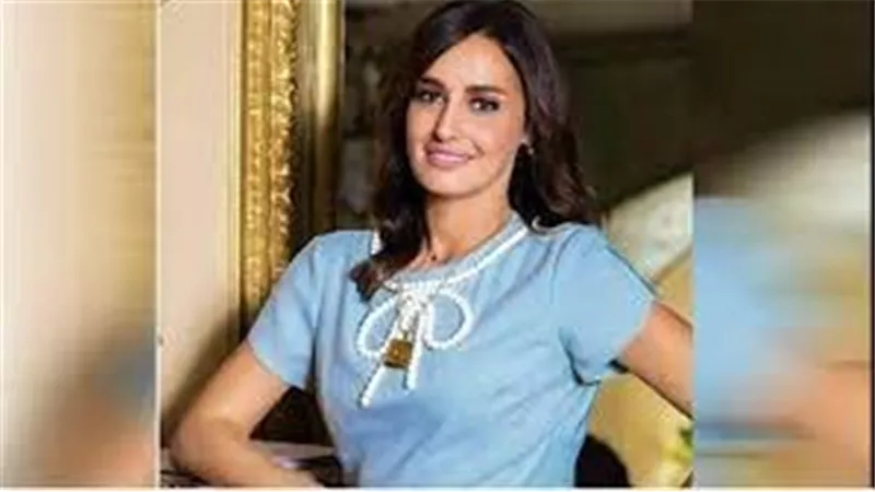 من غير مكياج.. حلا شيحة تثير الجدل بهذه الإطلالة | شاهد