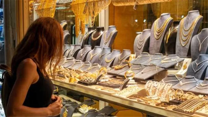 تحرك جديد في سعر الذهب اليوم الجمعة 8-3-2024