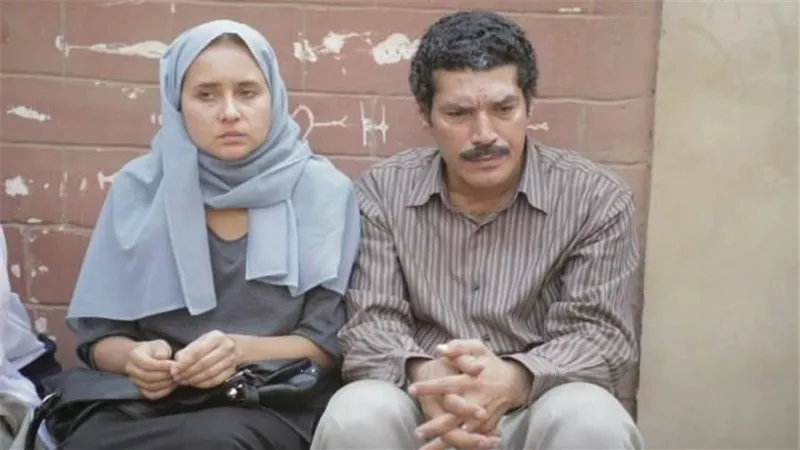 جابت جوزها يمثل.. القصة الكاملة لهجوم باسم سمرة على نيللي كريم | فيديو