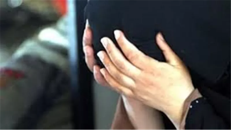 خبته في دولاب غرفة النوم.. تفاصيل جلسة محاكمة سيدة وعشيقها بتهمة قـــــ تل زوجها