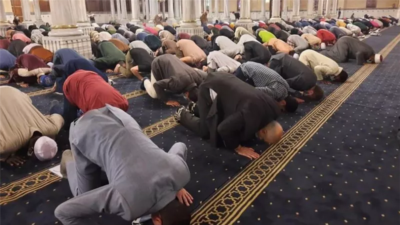 الحكومة تكشف حقيقة منع صلاة التهجد بالمساجد في العشر الأواخر من رمضان
