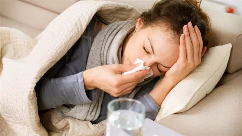 هيئة الدواء تحذر وتقرر وقف تداول وتحريز تشغيله دواء شهير لعلاج الحساسية والزكام 
