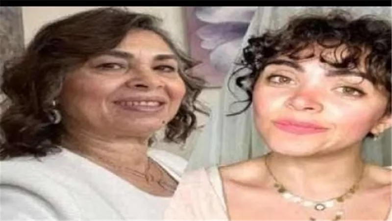 صراع جديد..القصة الكاملة لهجوم ابنة لبنى ونس على محمد سامي ومي عمر 
