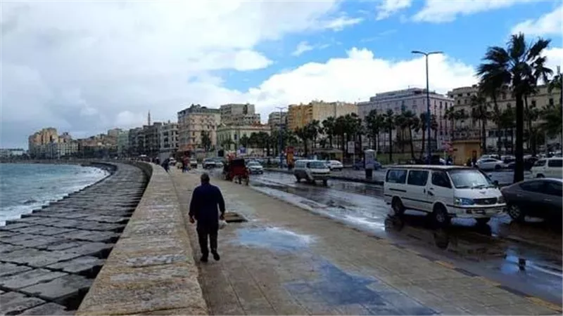 أجواء ممطرة.. الأرصاد تكشف حالة الطقس غدا الإثنين 18-3-2024