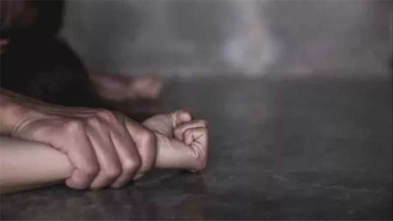 4 شهور في الحرام.. فتاة الجيزة حملت سفاحا من خالها فزوجها لصديقه عرفي