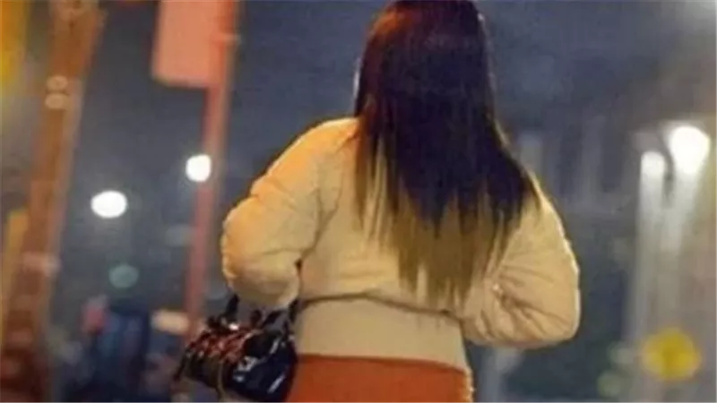 رزيله فى رمضان.. حكاية الفتاة الاجنبية وصفحة الفيس بوك المشبوهه