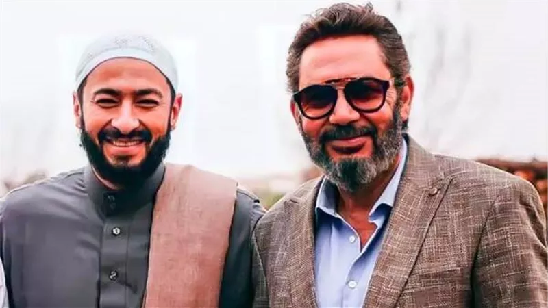  ما القصة؟.. كمال أبورية يكشف تفاصيل مثيرة عن خلافه مع حمادة هلال بسبب المداح | فيديو