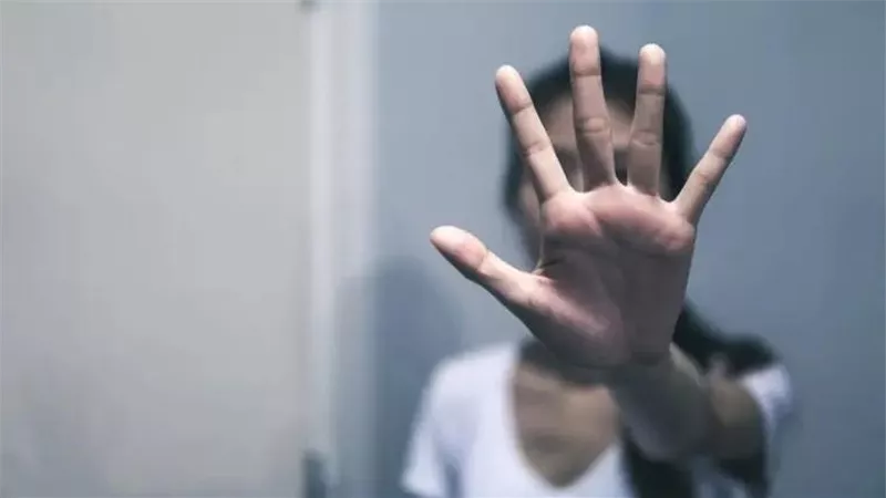 استغلت الأطفال في الدعارة.. قرار جديد ضد سيدة الهرم المتهمة بالإتجار بالبشر