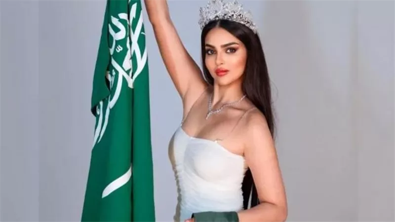 بعد تكذيب السعودية رومي القحطاني.. سيدة عمرها 60 عاما تثير الجدل بمسابقة ملكة جمال الكون | شاهد