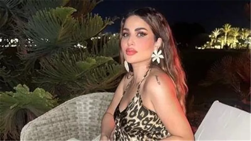 بارك الله في الجميع.. انفصال ندى الكامل وزوجها الفنان الشاب