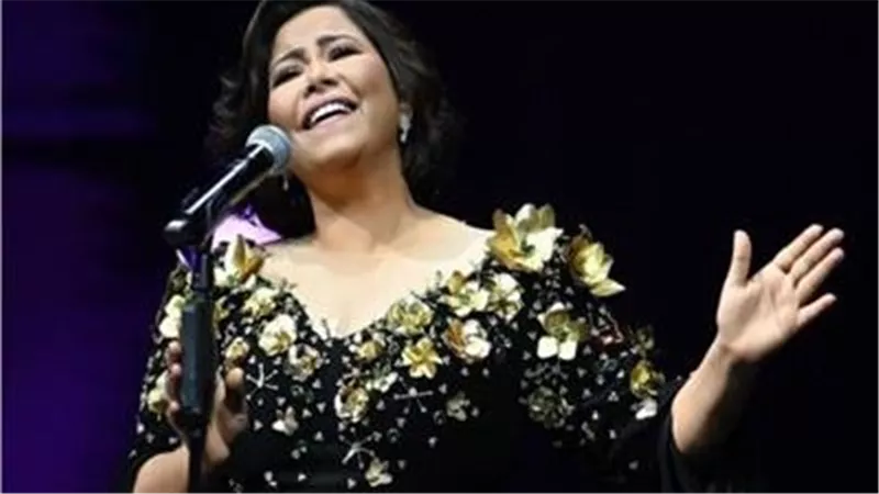 وضعها في مأزق.. فستان شيرين عبدالوهاب يثير الجدل بالسوشيال ميديا | شاهد