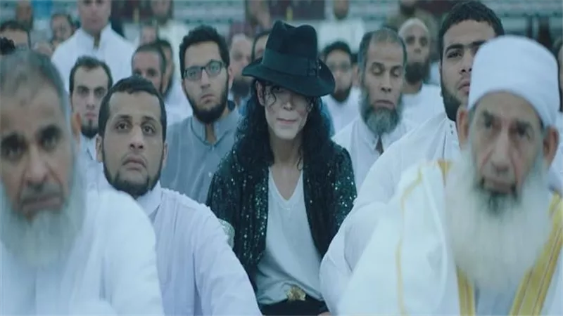 أحمد الفيشاوي رقص بالمسجد.. بطرس دانيال يكشف سبب رفض عرض فيلم الشيخ جاكسون | فيديو 