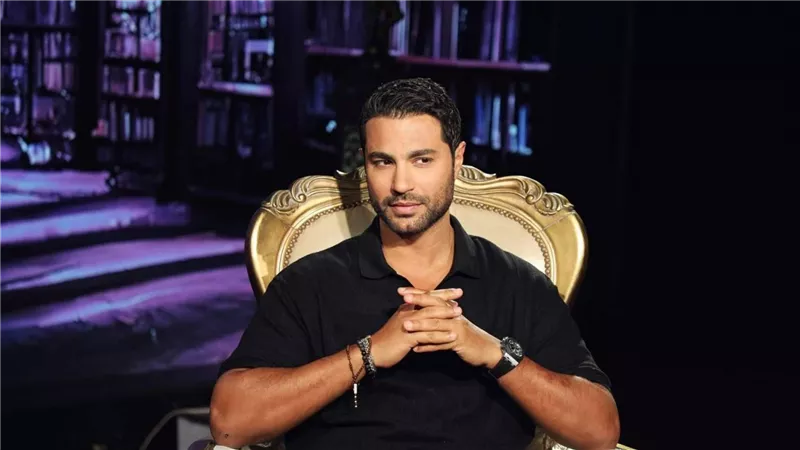 خان زوجته وعاش المساكنة.. حكاية تصريحات كريم فهمي المثيرة للجدل وهذا موقفه من الإلحاد