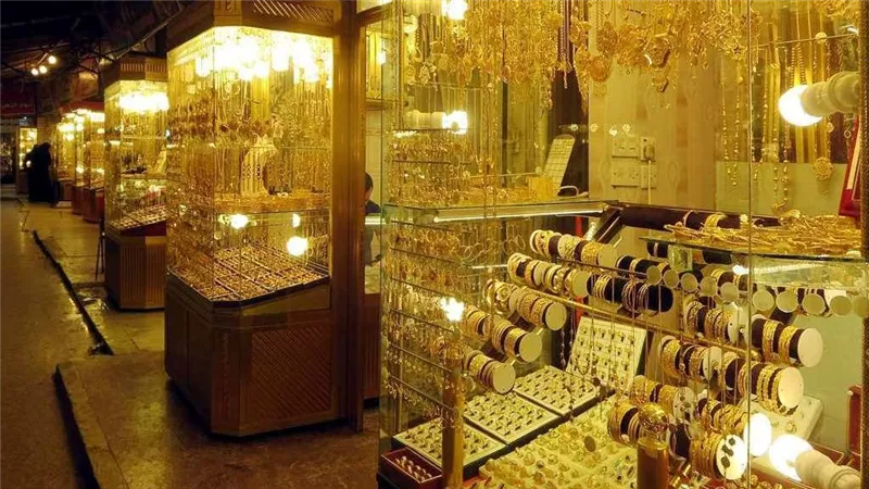 سعر الذهب اليوم الجمعة 17-5-2024 تحرك جديد