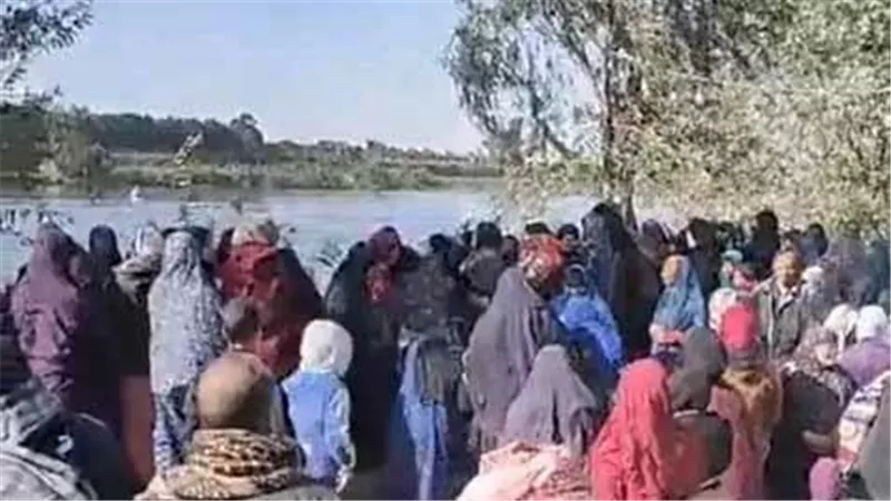 السواق ساب العربية وبيتخانق.. تفاصيل صادمة عن حادث معدية أبوغالب وخطأ قاتل ارتكبه المتسبب
